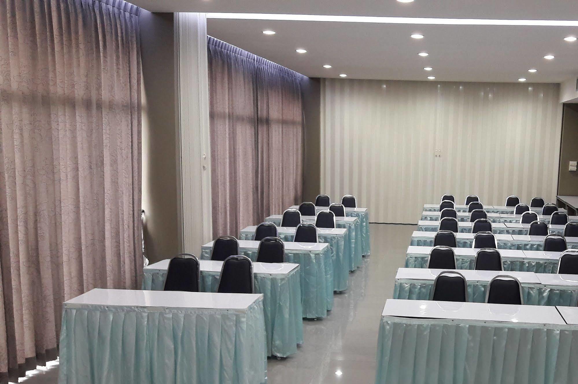 U Place Korat Nakhon Ratchasima Exterior photo